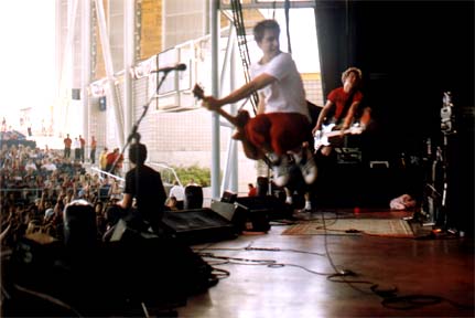 live2.jpg